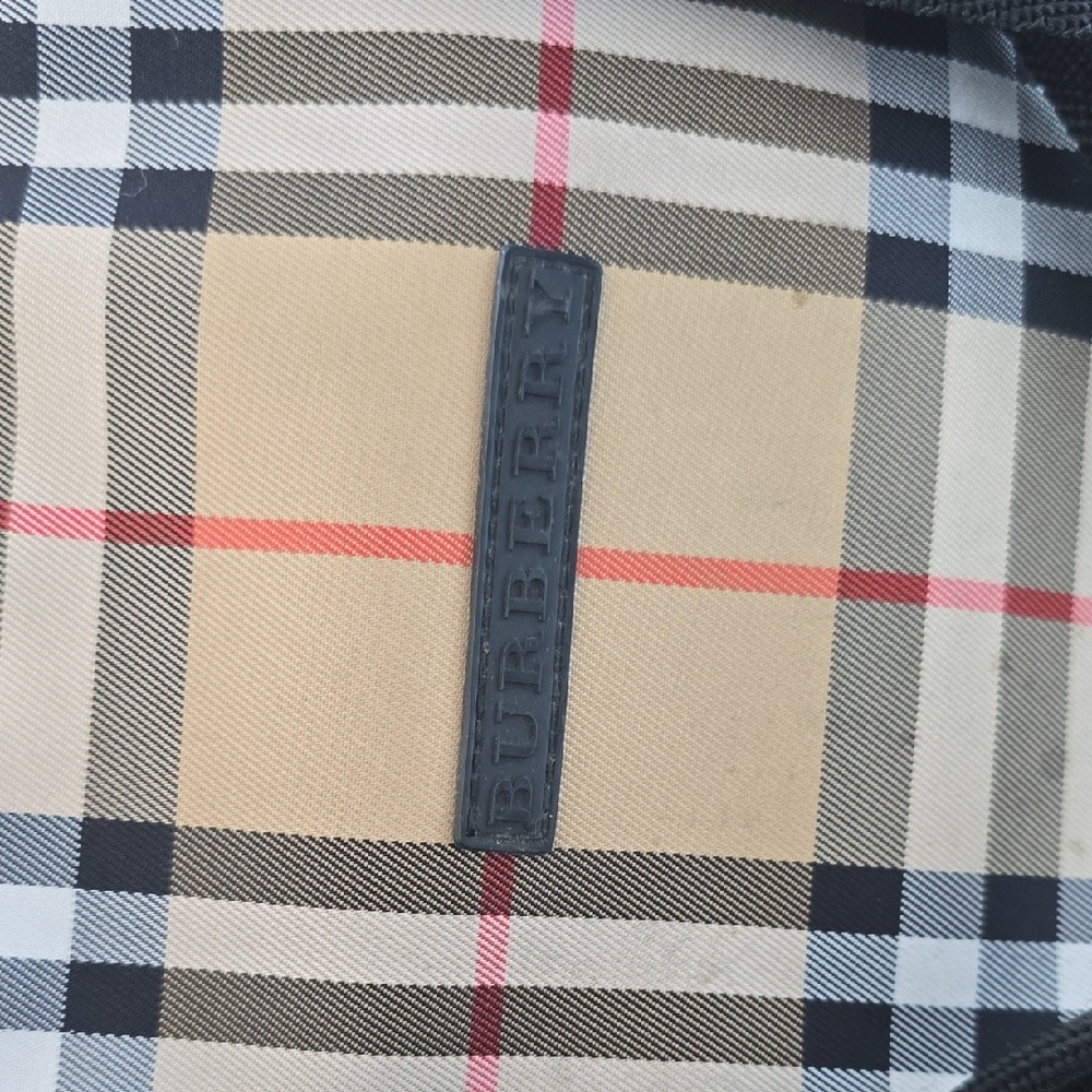 Burberry Tan and Black Checkered Travel Bag With Bottom Luggage Compartment - Picture 3 of 4